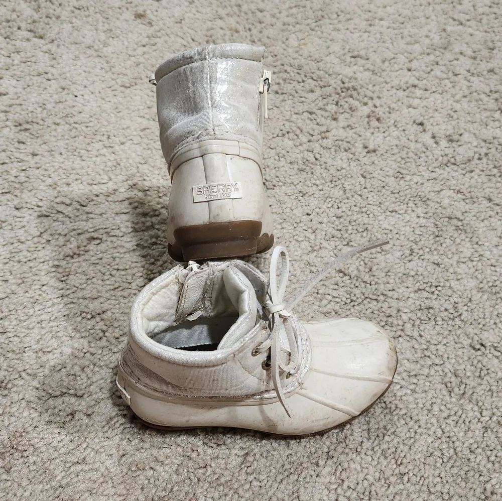 Sperry Top Sider Saltwater Duck Boot Pearlized Shiny Ivory White Girl's Size 10